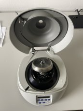 Eppendorf centrifuga Minispin plus  se standardním rotorem záruka 6 měsíců
